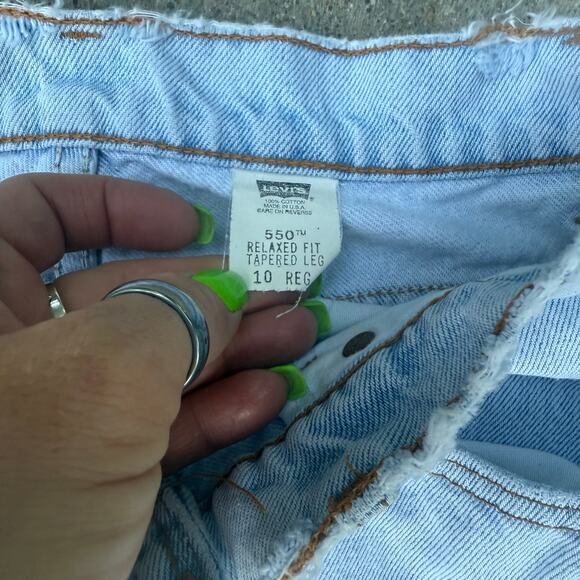 Vintage 90s Levi's 550 Relaxed Fit Tapered Leg Jeans White Wash Worn In 10 Reg - Picture 6 of 12